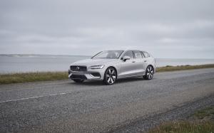 Volvo V60 T8 Recharge AWD Inscription 2021 года  (WW)